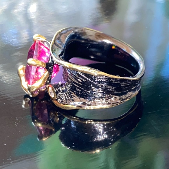 Breathtaking Pink Topaz Ring - Picture 10 of 13
